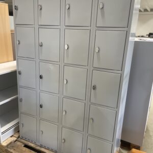 Lukeskap m/20 rom.