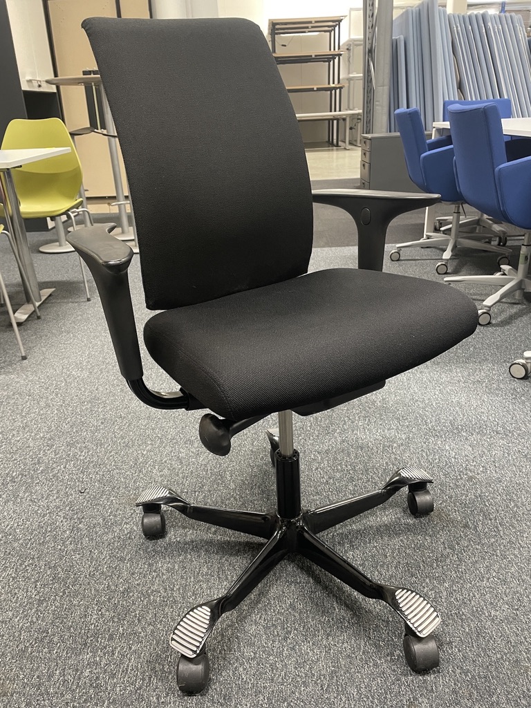 Håg H05 m/swing-back armlén.