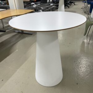 Andreu World Reverse