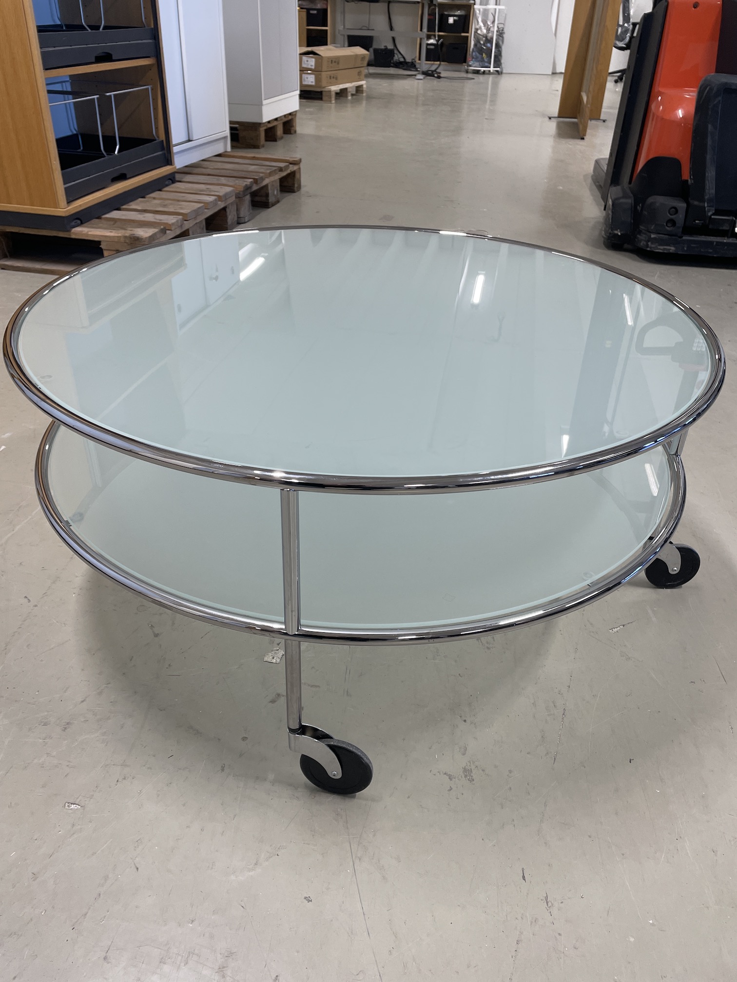 Lammhults Chicago 111, frosta glass Ø:90