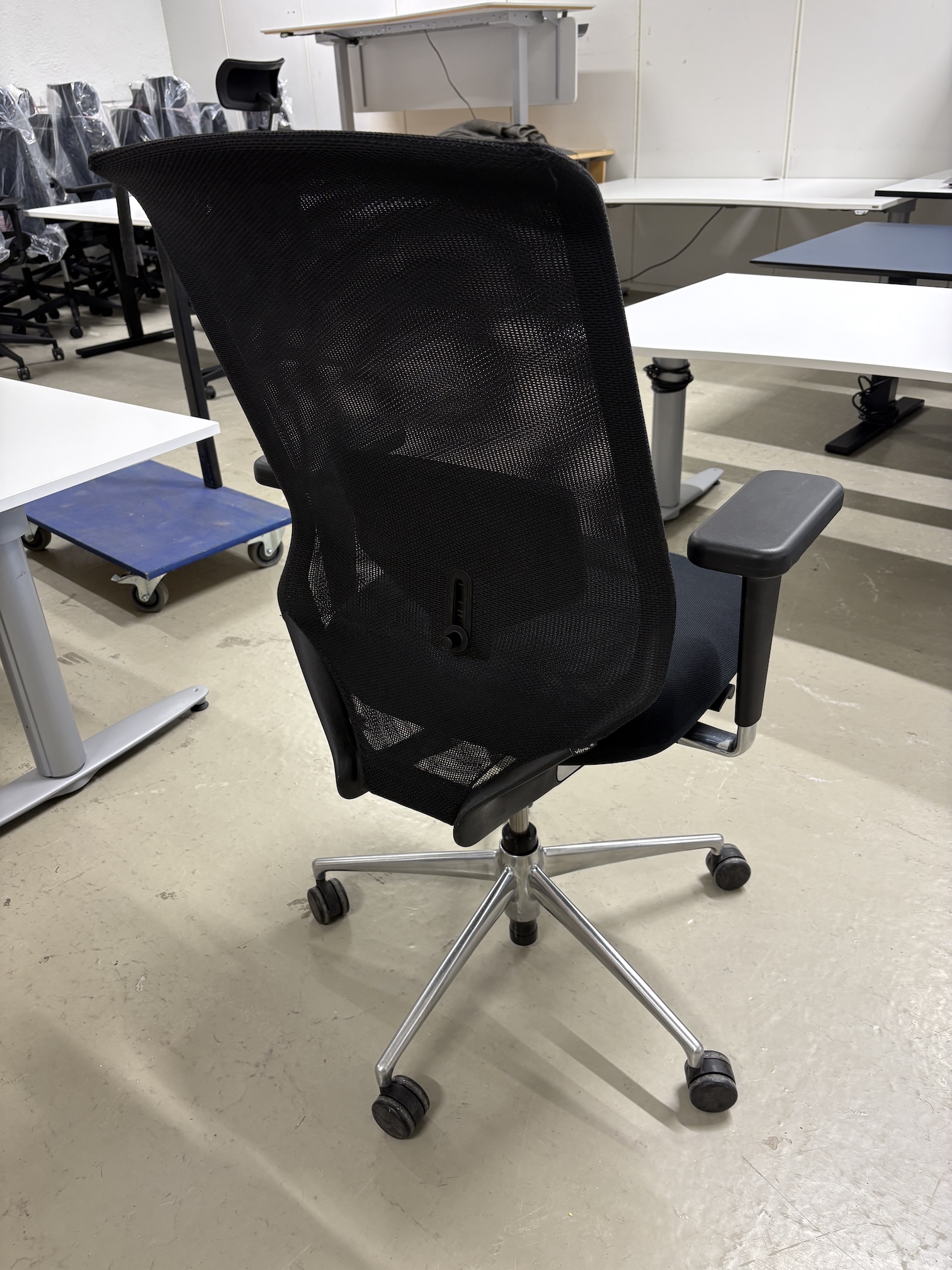 Vitra ID, sort - Image 2