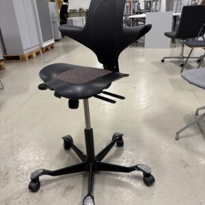 Håg Capisco Puls 8010, sort